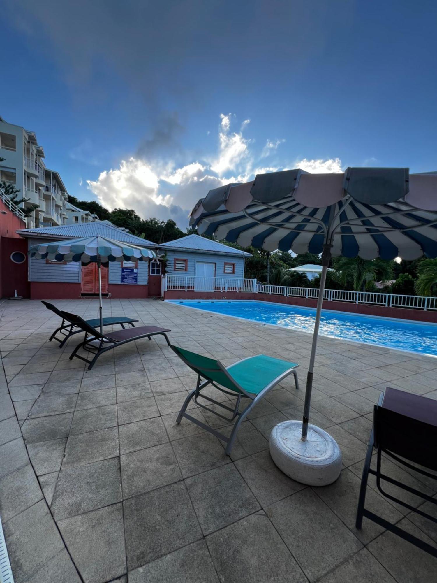 Ananas Premium - Sejour Detente T2 Vue Mer Avec Balcon Prive A Tartane La Trinite Bagian luar foto